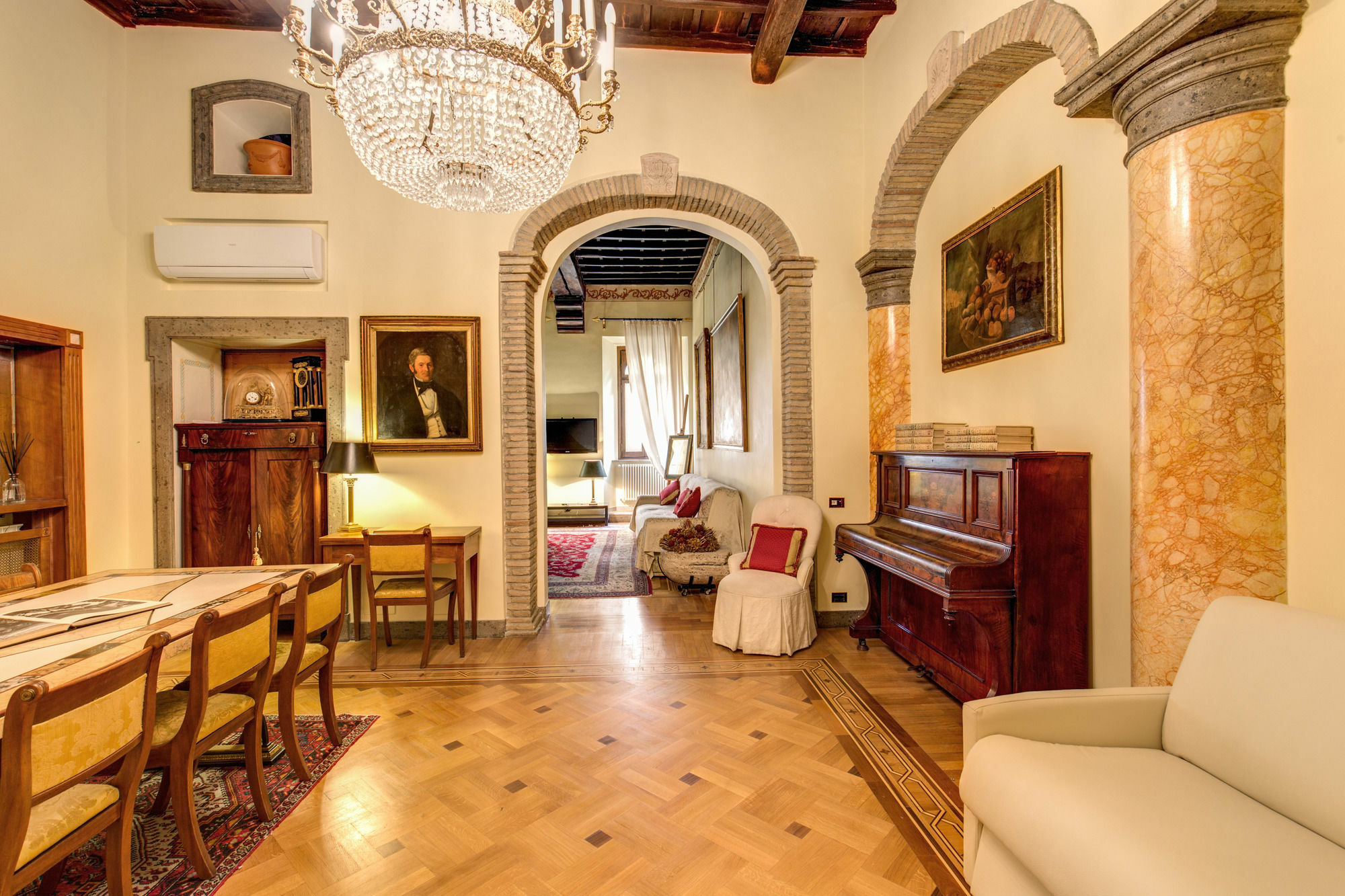 Appartamento In Historic *
