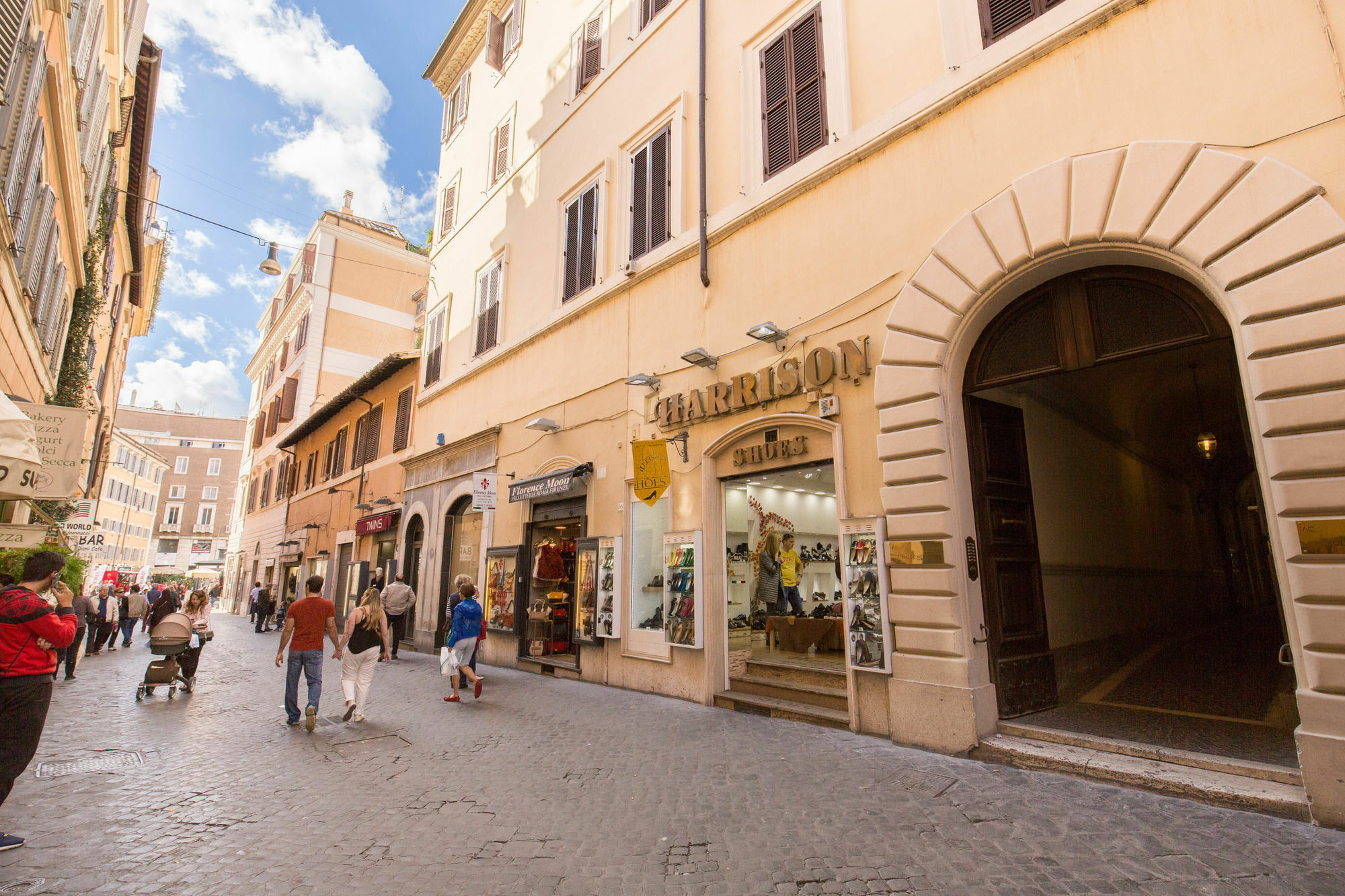In Historic Apartamento Roma